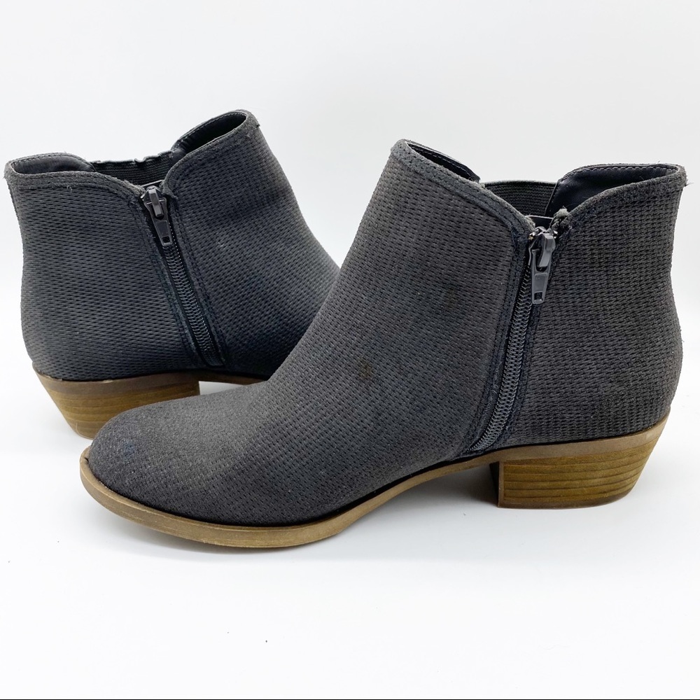 Kensie-Dark Gray Leather P'frated Ankle Bootie 9 - Picture 3 of 8